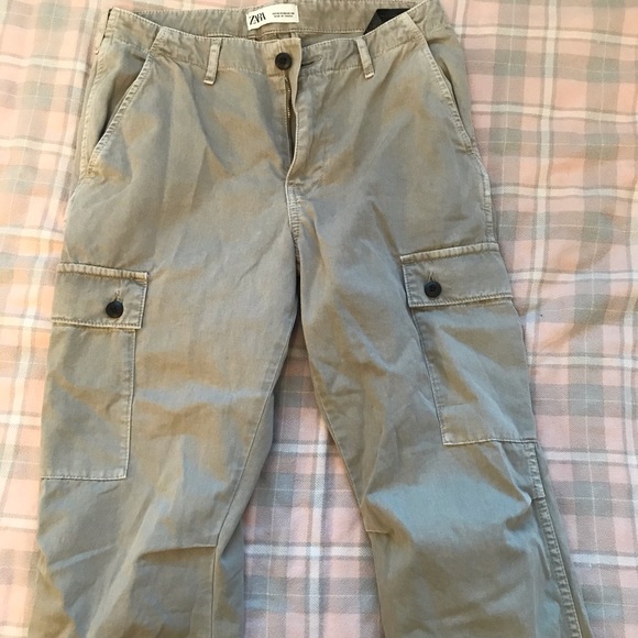 Gorgeous Zara Cargo Pants for Women - Picture 6 of 7
